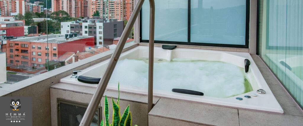 hoteles con jacuzzi en bogotá