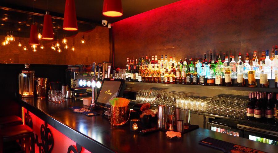 Descubre la Vibrante Vida Nocturna de Bogotá: Bares y Discotecas en el Norte