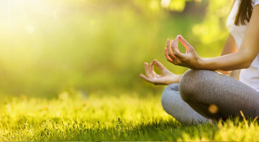 Dónde Practicar Yoga y Meditación en Bogotá: Espacios Tranquilos en la Ciudad