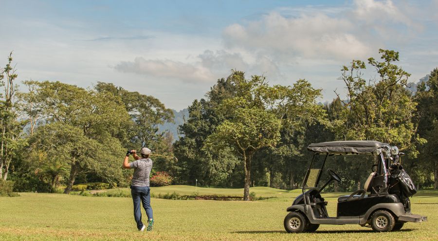 Un Día en el Country Club de Bogotá: Actividades y Servicios Exclusivos